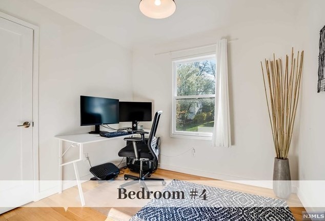 159 Forest Rd, Ridgewood NJ  07452-1914 exterior