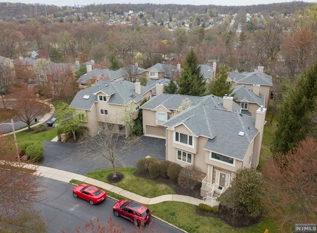 65 Crystal Ave, Town Center, NJ 07052
