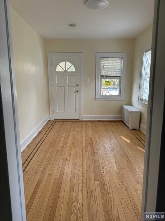 22 Rose St, East Rutherford, NJ 07073-1056