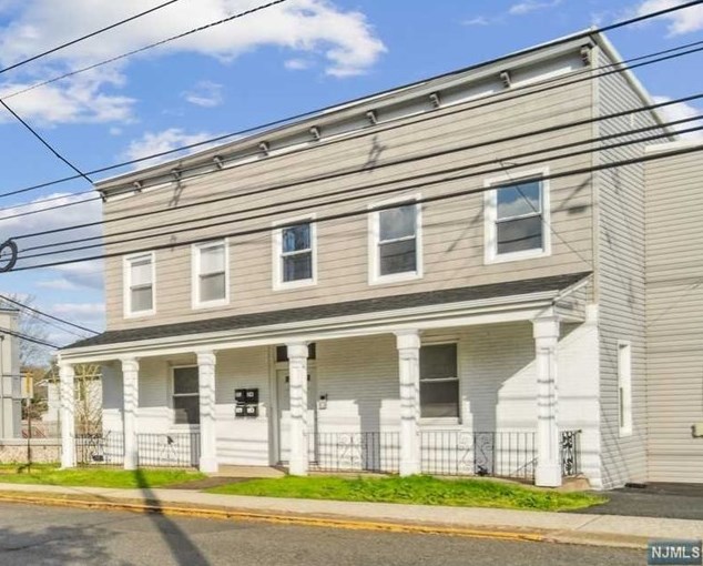 143 Valley Rd #2r, Montclair, NJ 07042