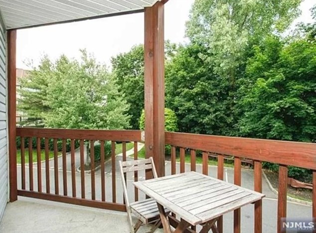 1451 Teresa Dr, West Fort Lee NJ  07024-2153 exterior