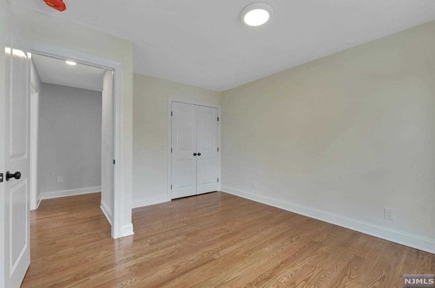 100 Colony Ave, Park Ridge NJ 07656-1104 exterior