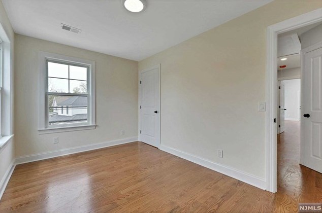 100 Colony Ave, Park Ridge NJ 07656-1104 exterior