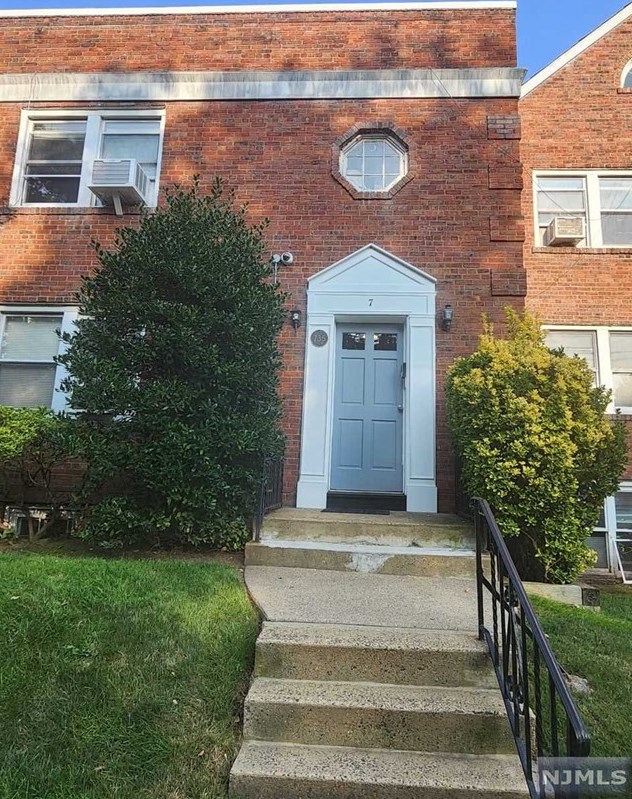 735 Elm Ave #7a, Teaneck, NJ 07666