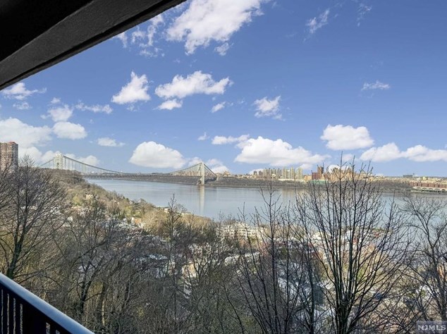 5 Horizon Rd, West Fort Lee, NJ 07024-6602