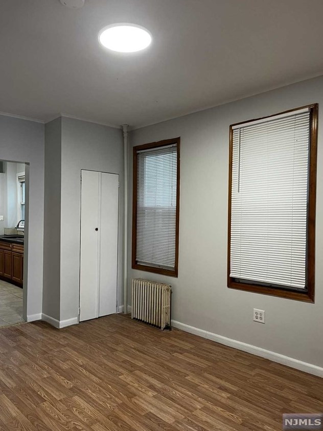 224 Cross St, East Newark, NJ 07029-2614