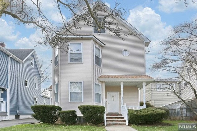 558 Lafayette Ave, Paterson NJ 07506-2423 exterior