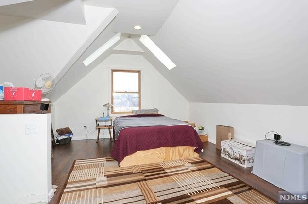 558 Lafayette Ave, Paterson NJ 07506-2423 exterior