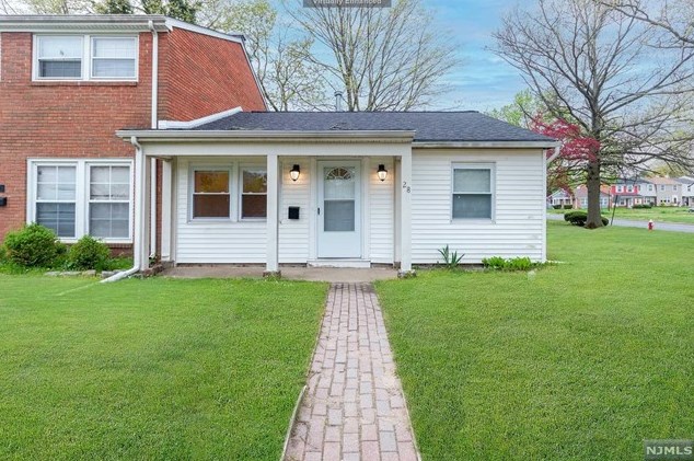 28 Raleigh Pl, Willingboro, NJ 08046-4006