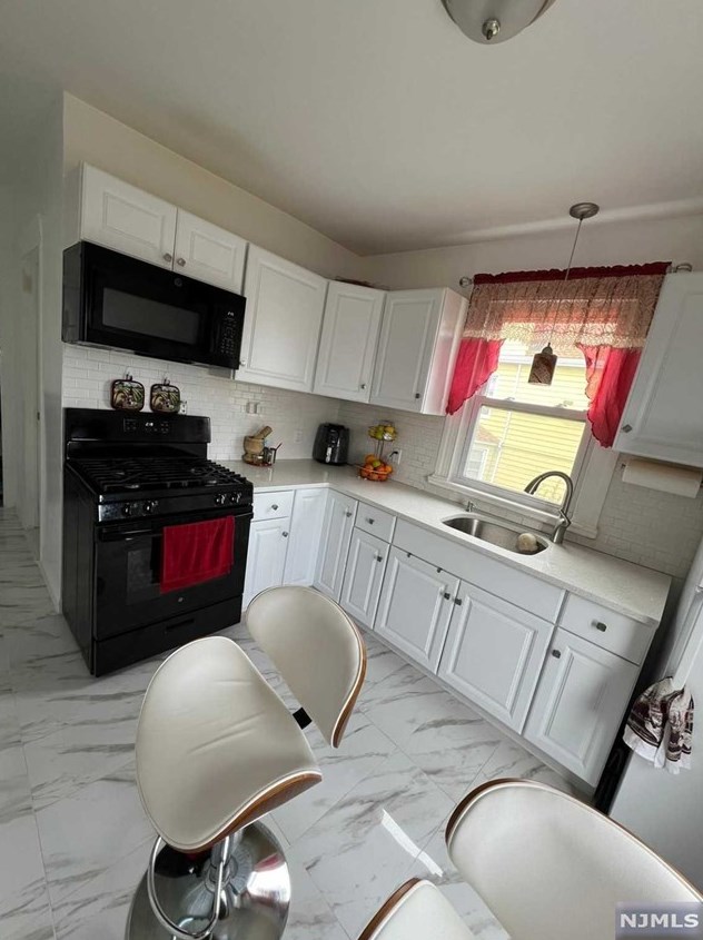 526 Schuyler Ave #2, Kearny, NJ 07032