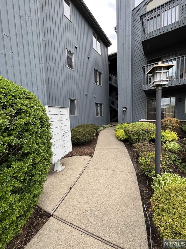555 Riverside Ave #11, Rutherford, NJ 07070