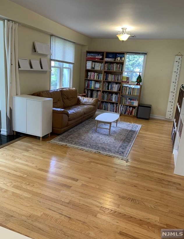 133 Lexington Ave, Cresskill NJ  07626-1219 exterior