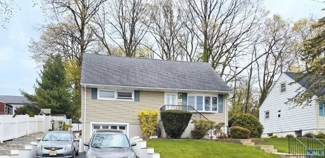 36 Hooyman Dr, Clifton, NJ 07013