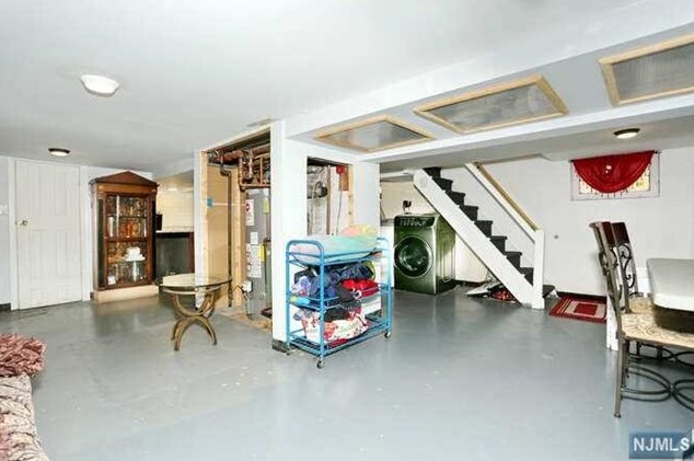 1108 Lorraine Ave, Teaneck NJ 07666-5745 exterior