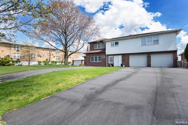 468 Harrison Ave, Lodi, NJ 07644