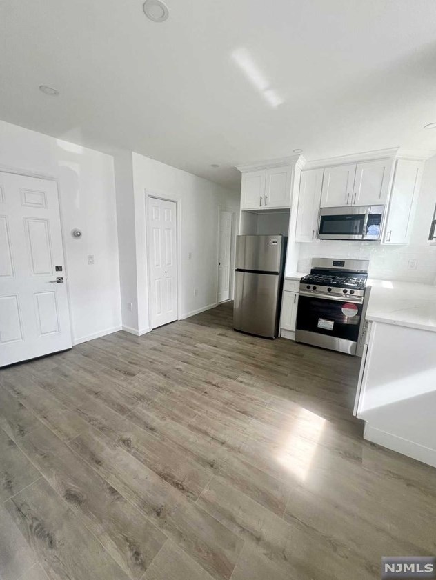 280 Macarthur Ave #1, Outwater, NJ 07026