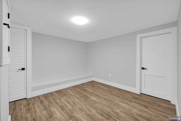 284 Lincoln Blvd, Emerson NJ 07630-1034 exterior