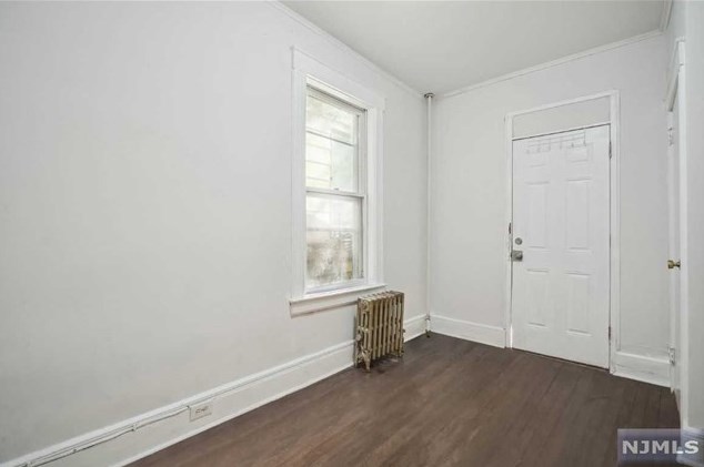 239 Wegman Pkwy, Jersey City, NJ 07305-3312