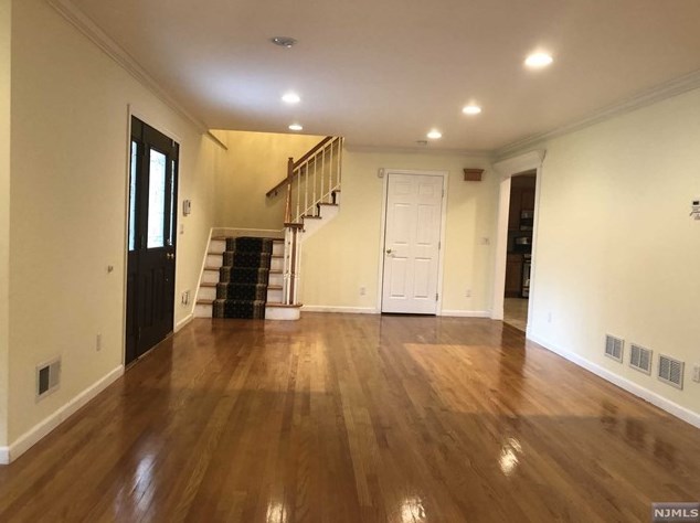 153 Marlboro Rd, Ridgewood, NJ 07452
