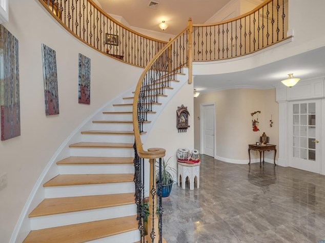 410 Piermont Rd, Closter NJ 07624-2848 exterior