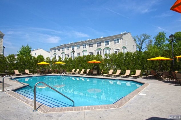 1812 Hamilton St, Belleville NJ  07109-5348 exterior