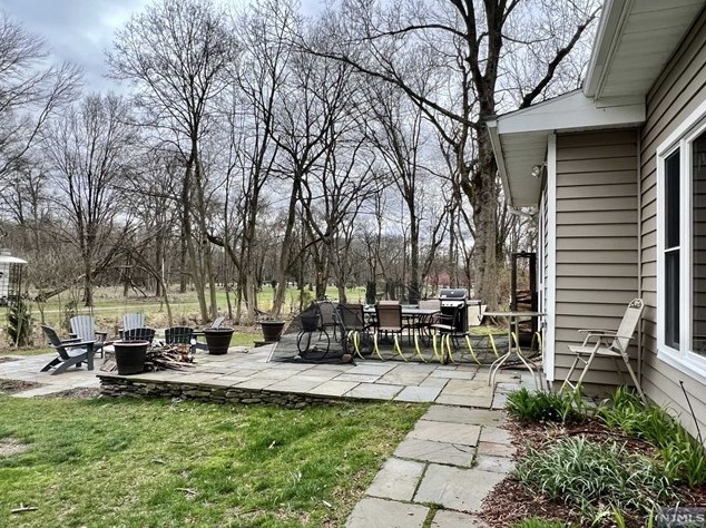 699 Eastern Ct, Ridgewood NJ 07450 exterior