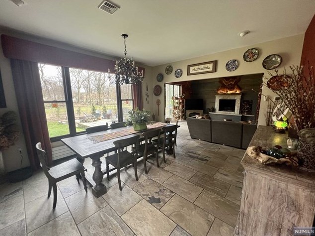 699 Eastern Ct, Ridgewood NJ 07450 exterior