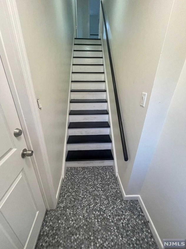 100 Park Ave #2, Maywood, NJ 07607