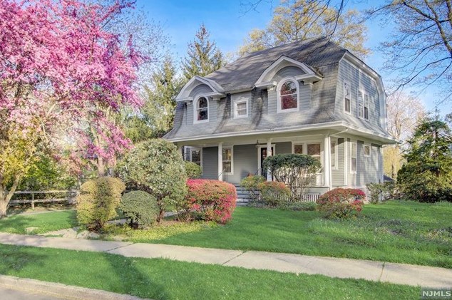 68 Fairmount Rd, Ridgewood, NJ 07450
