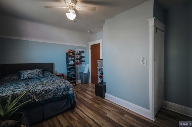 1 Garfield Pl, South Hackensack NJ  07606-1955 exterior