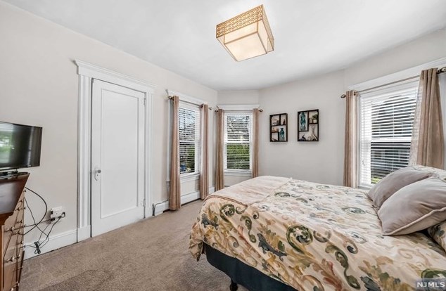 90 Union Ave, Rutherford NJ 07070-1539 exterior