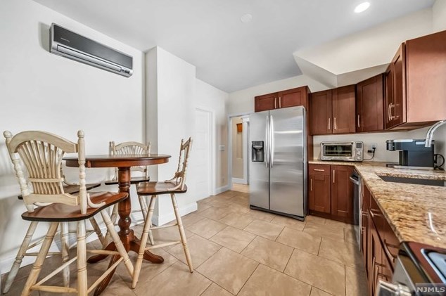 90 Union Ave, Rutherford NJ 07070-1539 exterior