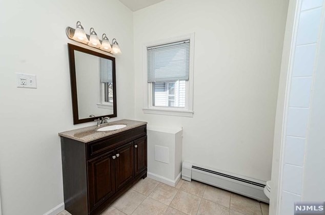 90 Union Ave, Rutherford NJ 07070-1539 exterior