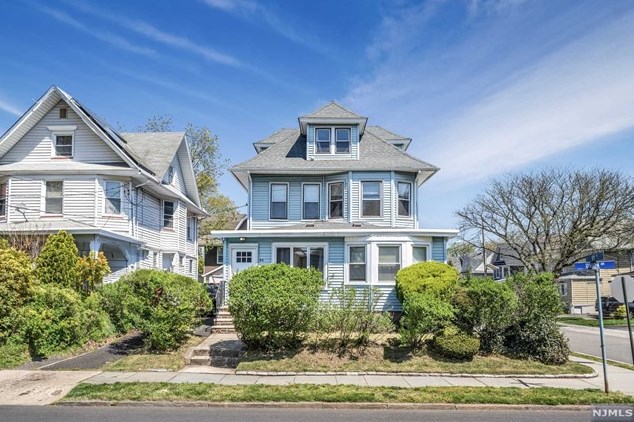 90 Union Ave, Rutherford NJ 07070-1539 exterior