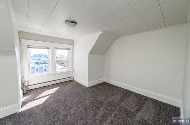 90 Union Ave, Rutherford NJ 07070-1539 exterior