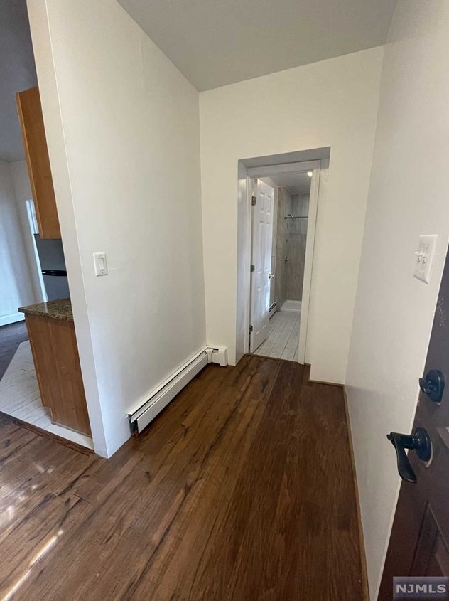 14 Ridge Rd #1st Fl Rear, North Arlington, NJ 07031