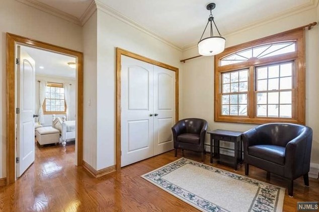 85 Chestnut St, Haworth NJ 07641-1906 exterior