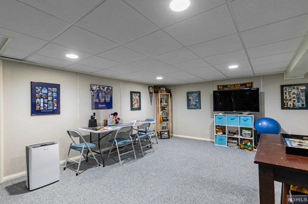 35 Raymond Ave, Rutherford NJ 07070-1133 exterior