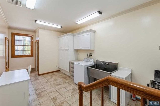 85 Chestnut St, Haworth NJ 07641-1906 exterior