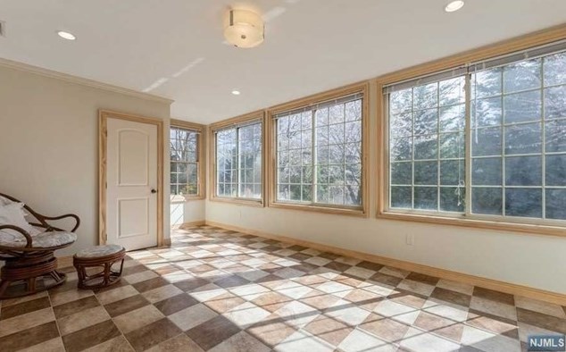 85 Chestnut St, Haworth NJ 07641-1906 exterior