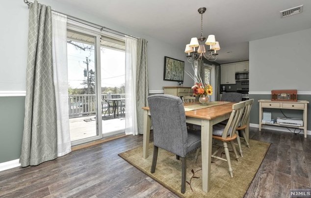 3 Cliffside Dr, West Milford Lakes NJ 07480-4208 exterior