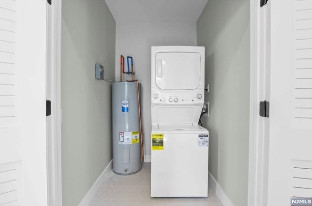 2021 Jones Rd, West Fort Lee NJ 07024-2910 exterior