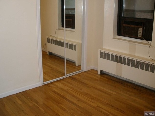 2339 Hudson Ter, West Fort Lee NJ  07024-7930 exterior