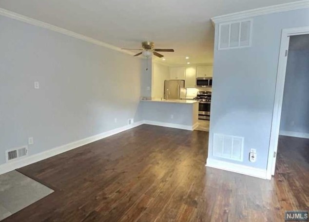 803 Sassafras Ct, Mahwah NJ  07430-3456 exterior