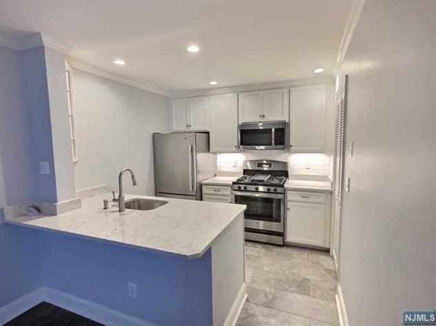 803 Sassafras Ct, Mahwah NJ  07430-3456 exterior