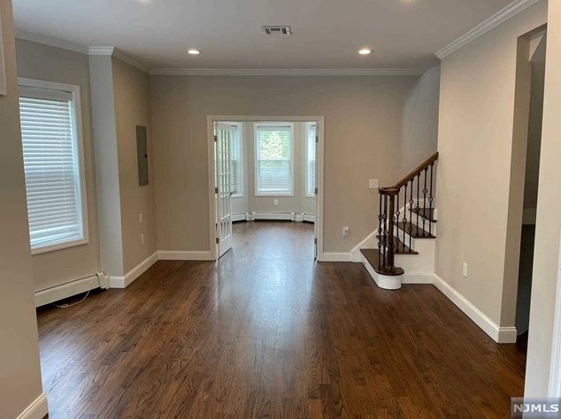136 E Pierrepont Ave #2, Rutherford, NJ 07070