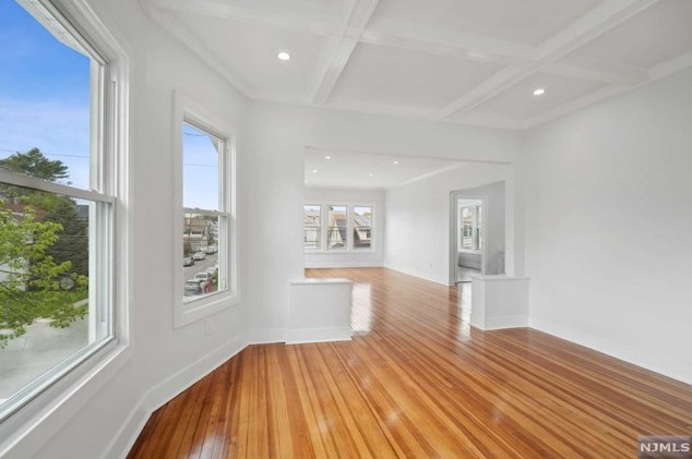 81 Spring St, Passaic Park NJ  07055-5437 exterior