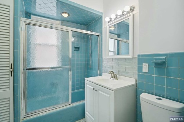 81 Spring St, Passaic Park NJ  07055-5437 exterior