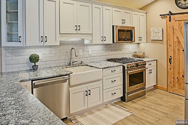 2 Mahogany Way, Dover NJ  07869-3734 exterior