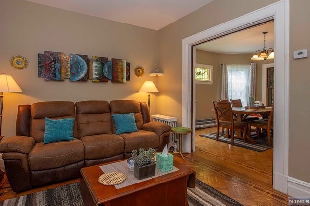 176 Orient Way, Rutherford NJ 07070-2468 exterior